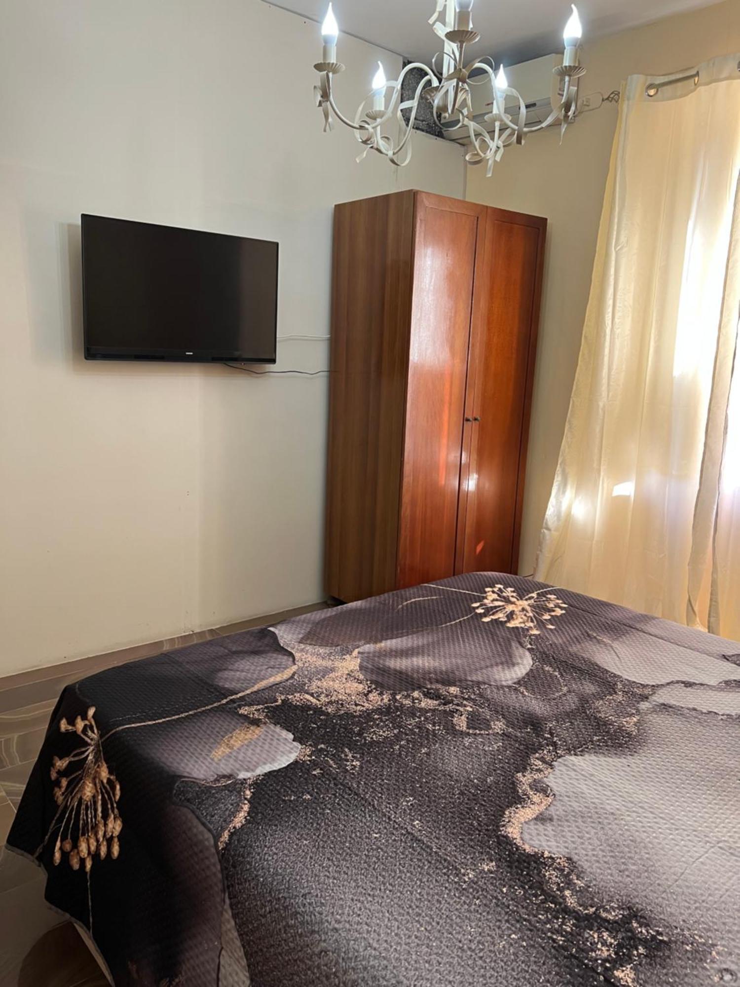 Room Station Giulia Naples Exterior photo